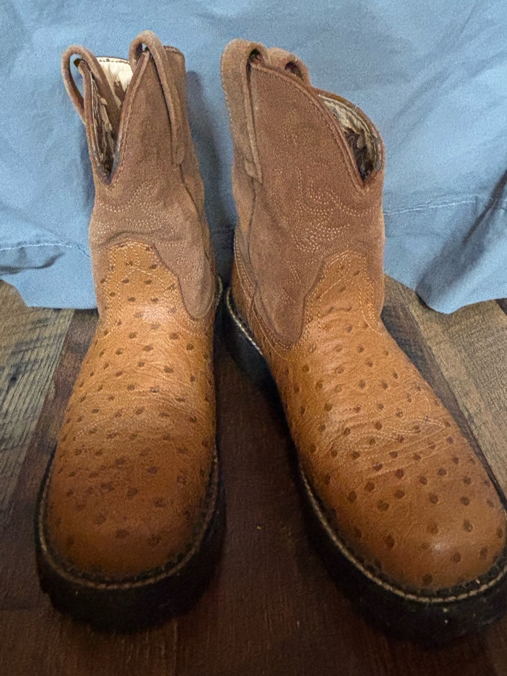 Ariat fat baby ostrich look leather boots women size 8.5